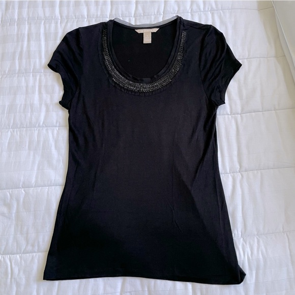 Banana Republic Tops - Banana Republic Beaded Scoop Neck Short Sleeve Top Women’s Size Small EUC